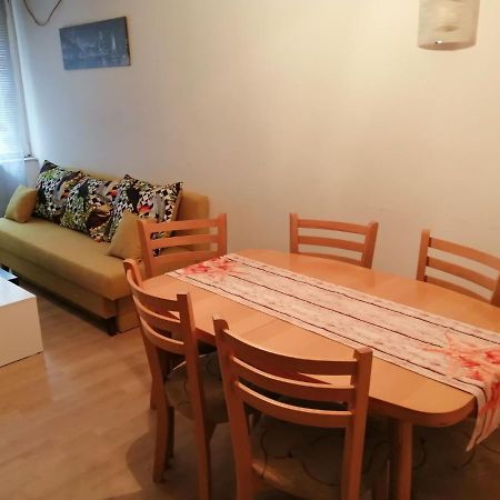 Apartment Lili Благоэвгард Экстерьер фото