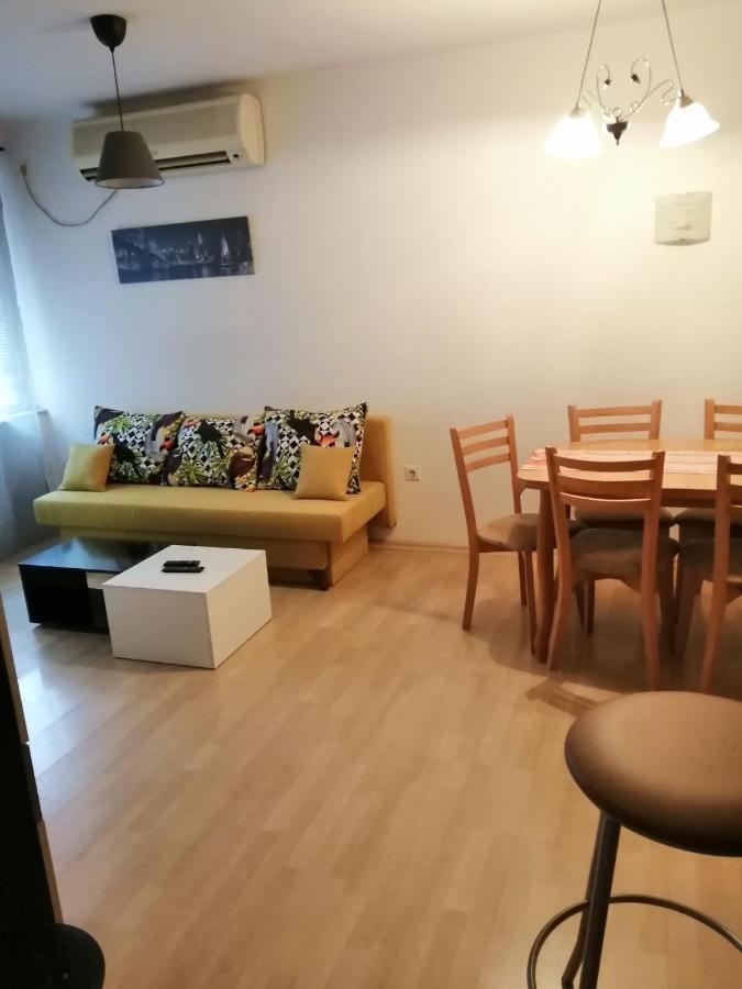 Apartment Lili Благоэвгард Экстерьер фото