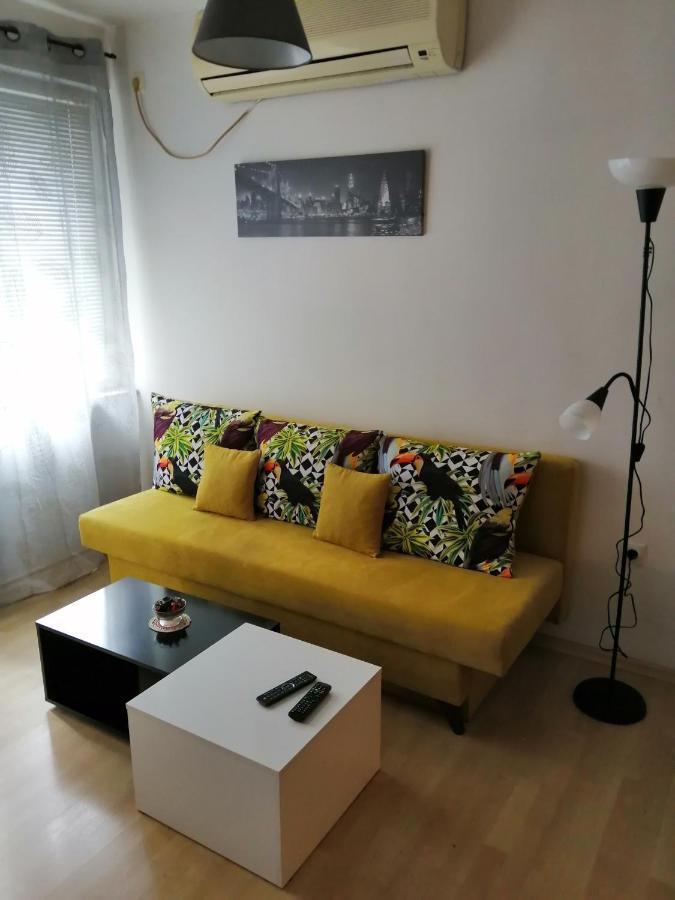 Apartment Lili Благоэвгард Экстерьер фото